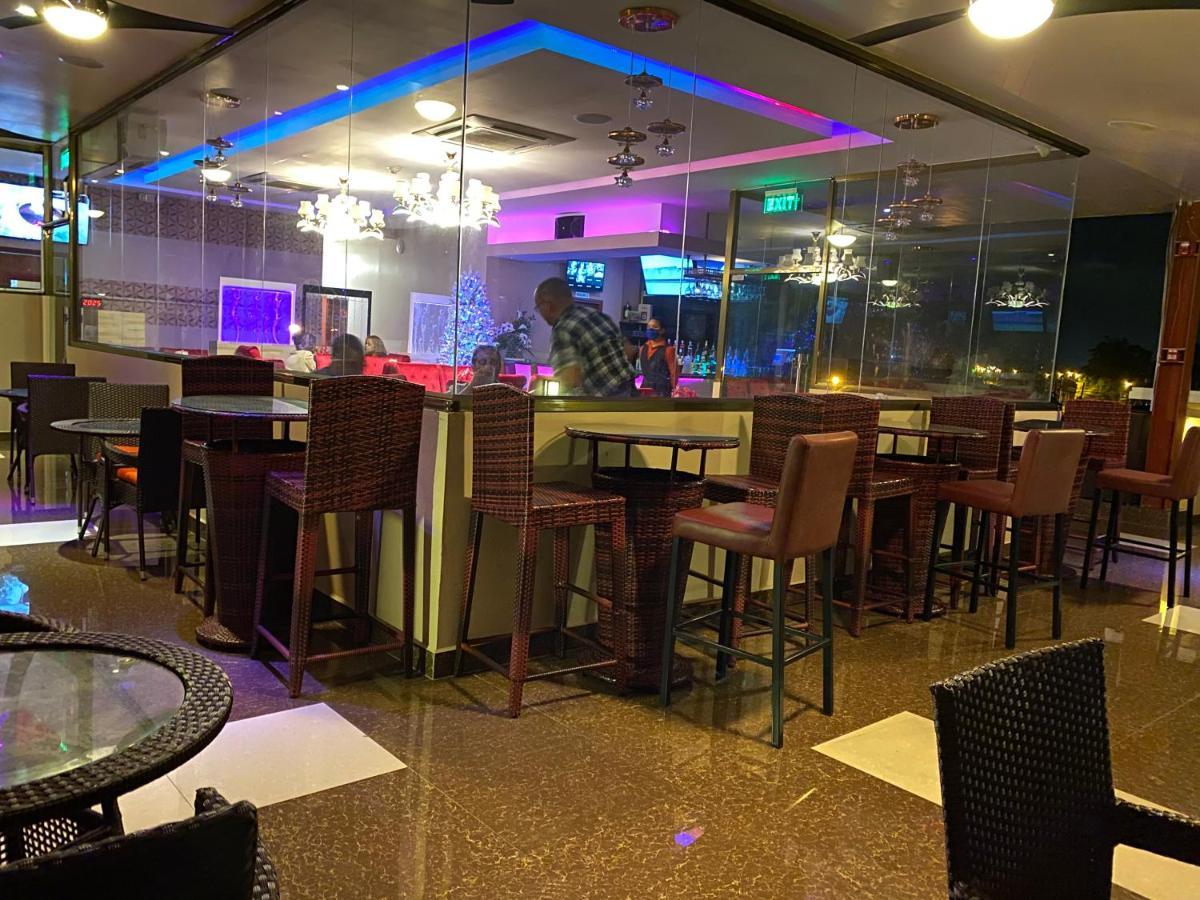 Grand Diamond Hotel Trinidad Piarco ภายนอก รูปภาพ