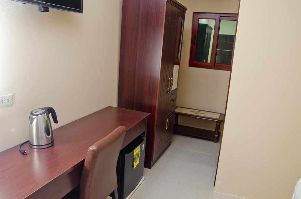 Grand Diamond Hotel Trinidad Piarco ภายนอก รูปภาพ