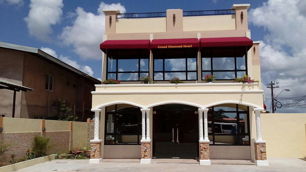 Grand Diamond Hotel Trinidad Piarco ภายนอก รูปภาพ