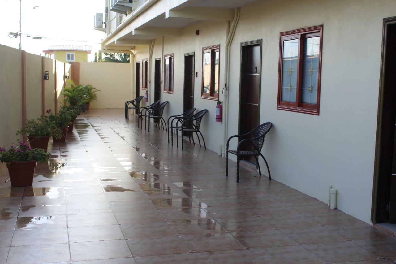 Grand Diamond Hotel Trinidad Piarco ภายนอก รูปภาพ